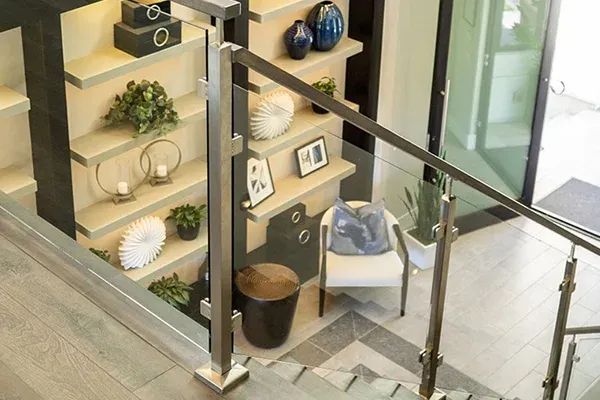 Square Line - Sloupková zábradlí a madla